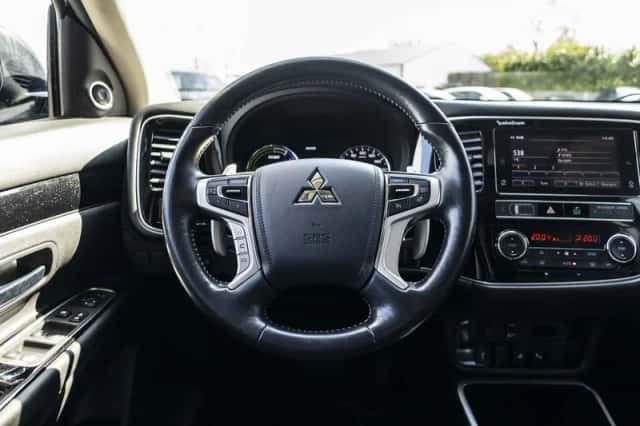Mitsubishi Outlander (2019) thumbnail 50