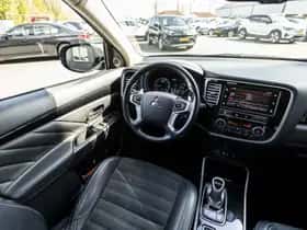 Mitsubishi Outlander (2019) thumbnail 65