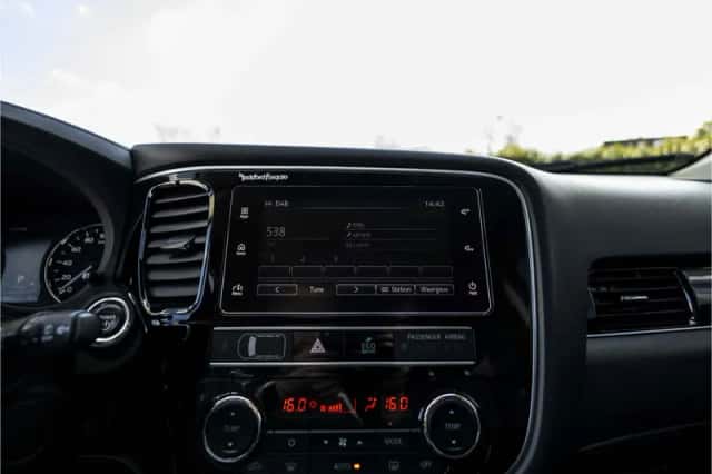Mitsubishi Outlander (2019) thumbnail 70