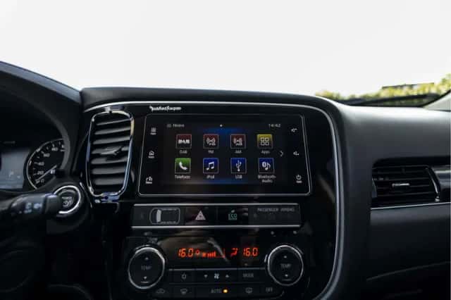 Mitsubishi Outlander (2019) thumbnail 71