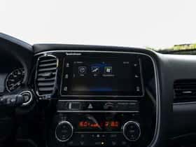Mitsubishi Outlander (2019) thumbnail 73