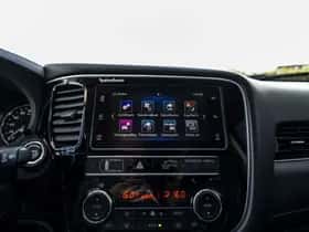 Mitsubishi Outlander (2019) thumbnail 74