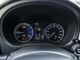 Mitsubishi Outlander (2019) thumbnail 9