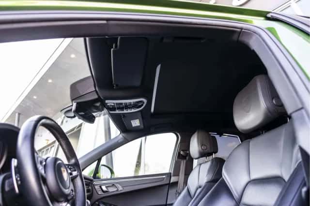 Porsche Macan (2018) thumbnail 15