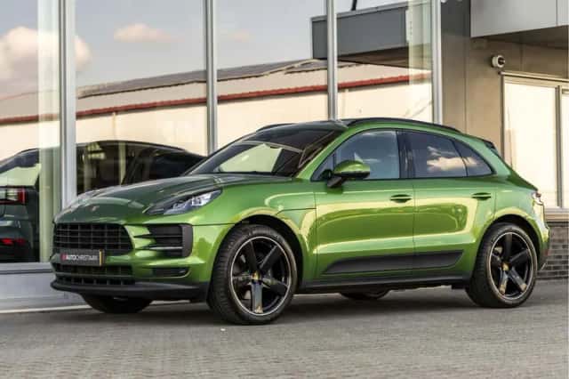 Porsche Macan (2018) thumbnail 16