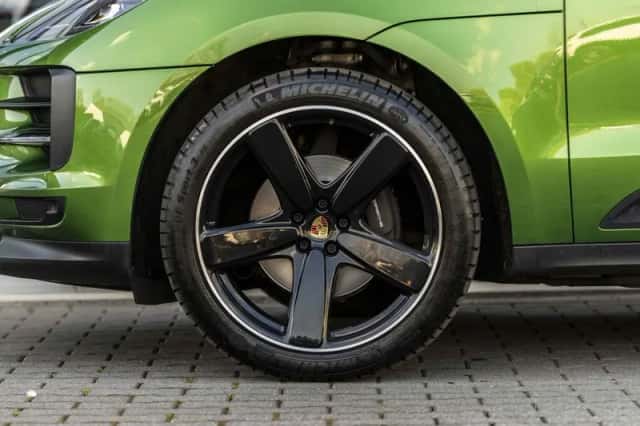 Porsche Macan (2018) thumbnail 22