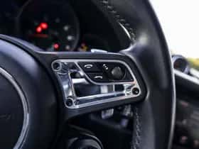 Porsche Macan (2018) thumbnail 43