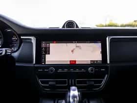 Porsche Macan (2018) thumbnail 89