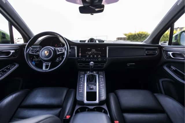 Porsche Macan (2018) thumbnail 91
