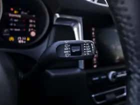 Porsche Macan (2018) thumbnail 97