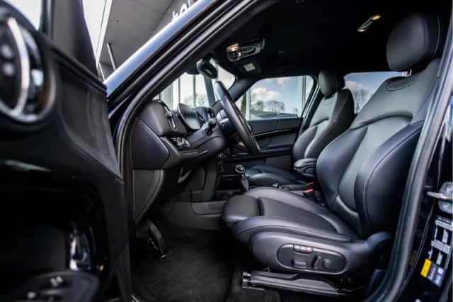 MINI Countryman (2023) thumbnail 10
