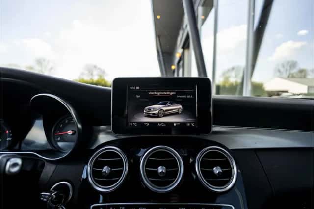 Mercedes-Benz C-Klasse (2017) thumbnail 75