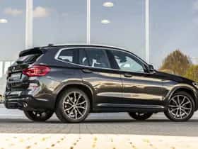 BMW X3 (2019) thumbnail 3