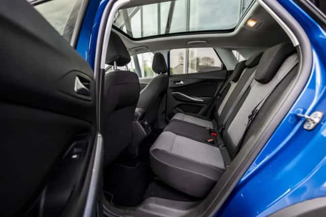 Opel Grandland X (2018) thumbnail 11
