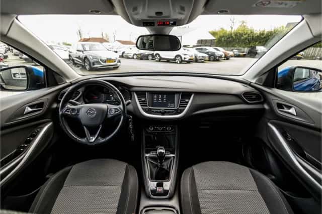 Opel Grandland X (2018) thumbnail 7