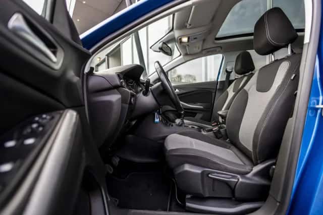 Opel Grandland X (2018) thumbnail 10