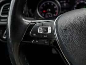Volkswagen Golf (2015) thumbnail 31