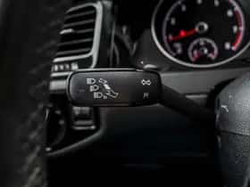 Volkswagen Golf (2015) thumbnail 33