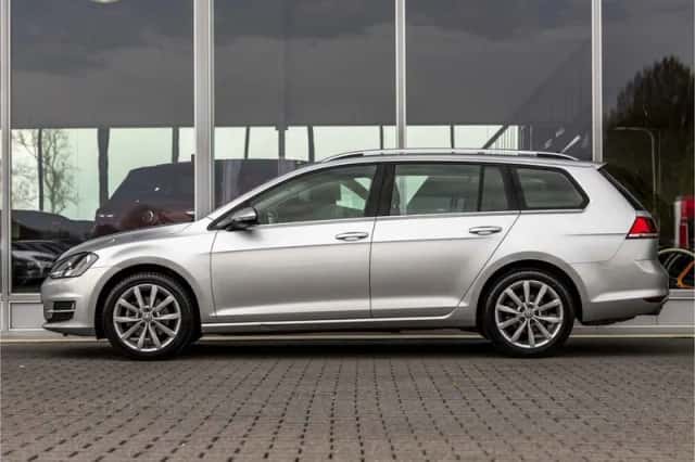 Volkswagen Golf (2015) thumbnail 6