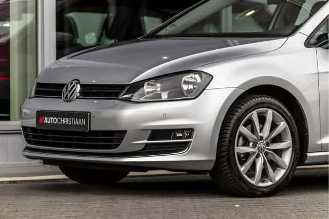 Volkswagen Golf (2015) thumbnail 52