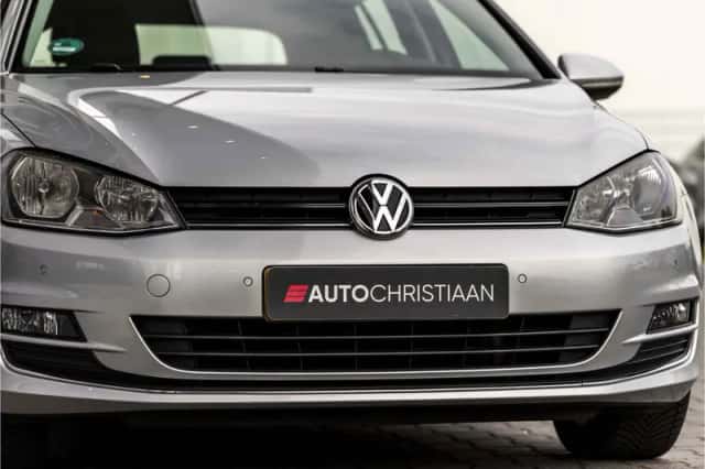 Volkswagen Golf (2015) thumbnail 54