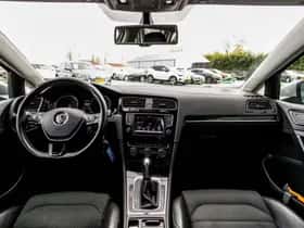 Volkswagen Golf (2015) thumbnail 58