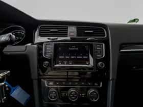 Volkswagen Golf (2015) thumbnail 64