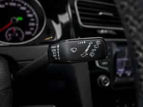Volkswagen Golf (2015) thumbnail 70