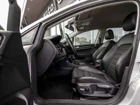 Volkswagen Golf (2015) thumbnail 10