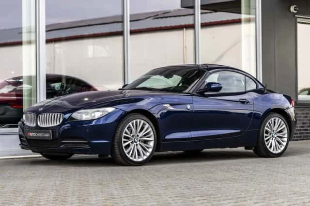 BMW Z4 (2011) thumbnail 13
