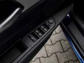 BMW Z4 (2011) thumbnail 25