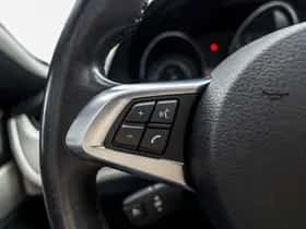 BMW Z4 (2011) thumbnail 29