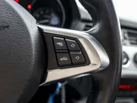 BMW Z4 (2011) thumbnail 30