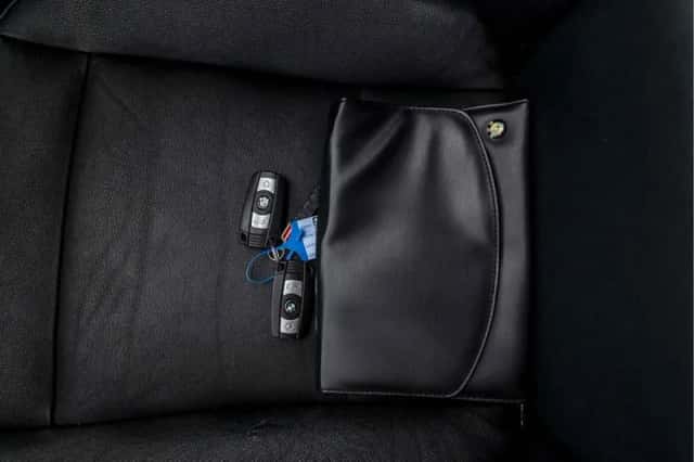 BMW Z4 (2011) thumbnail 34