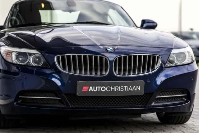 BMW Z4 (2011) thumbnail 52