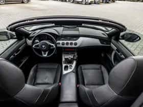 BMW Z4 (2011) thumbnail 57
