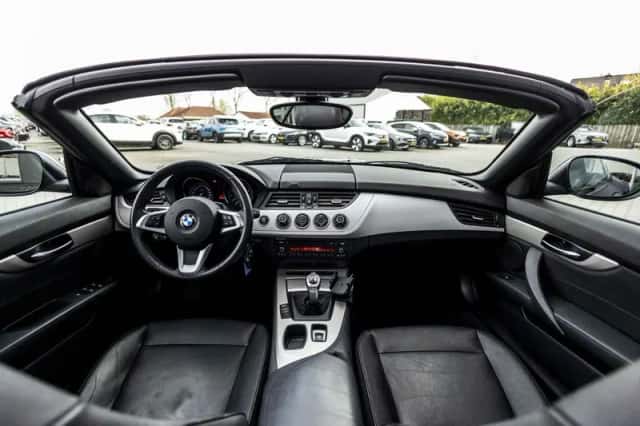 BMW Z4 (2011) thumbnail 7
