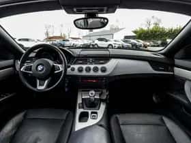 BMW Z4 (2011) thumbnail 63