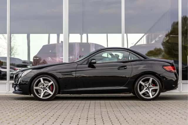 Mercedes-Benz SLC-Klasse (2016) thumbnail 43