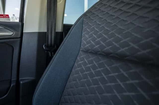 Volkswagen Tiguan (2019) thumbnail 12