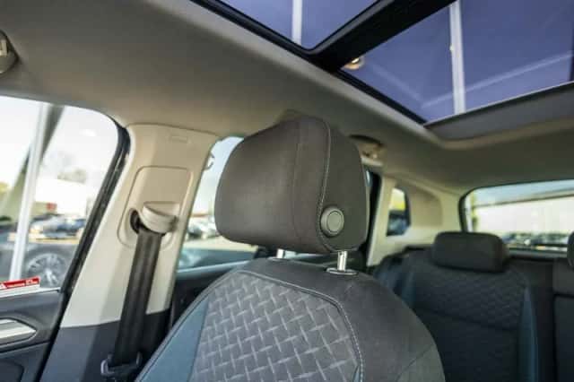 Volkswagen Tiguan (2019) thumbnail 13