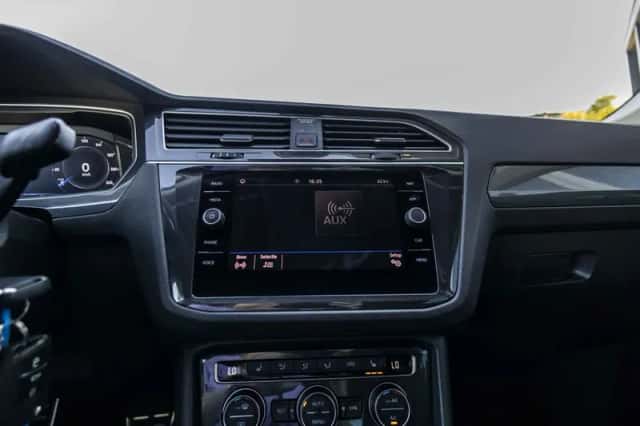 Volkswagen Tiguan (2019) thumbnail 28