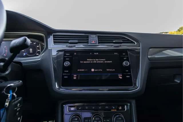 Volkswagen Tiguan (2019) thumbnail 29