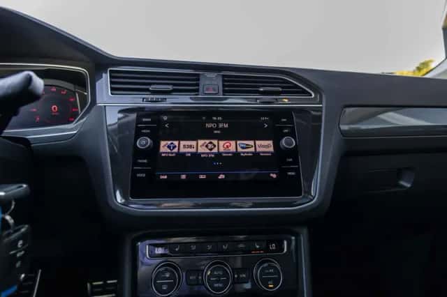 Volkswagen Tiguan (2019) thumbnail 32