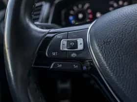 Volkswagen Tiguan (2019) thumbnail 35