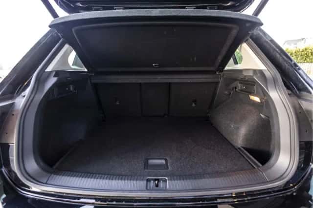 Volkswagen Tiguan (2019) thumbnail 40