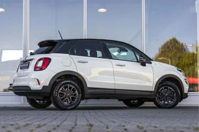 Fiat 500X (2021) thumbnail 3