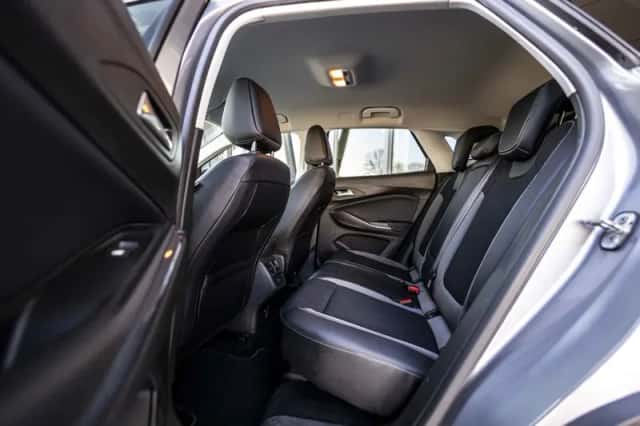 Opel Grandland X (2019) thumbnail 11