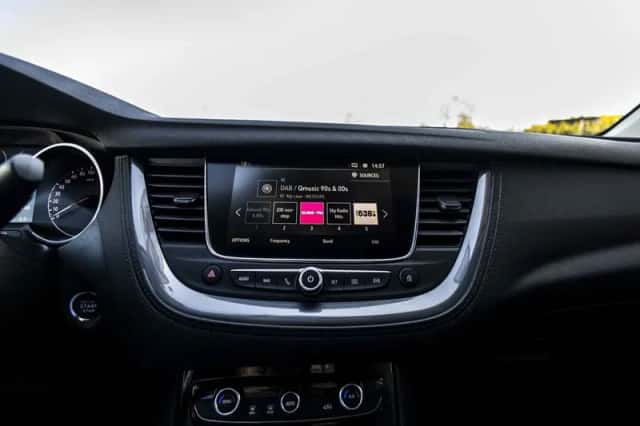 Opel Grandland X (2019) thumbnail 25
