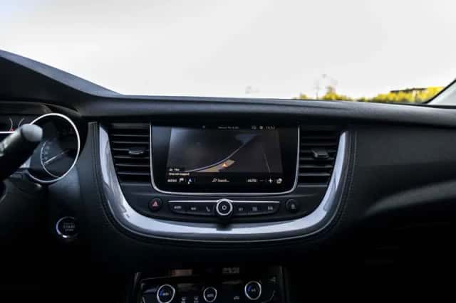 Opel Grandland X (2019) thumbnail 27
